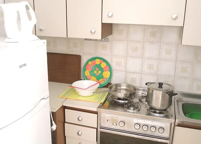 Apartment Family Steps From Pluto