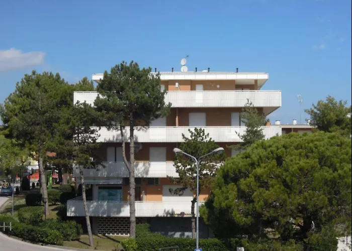 Family Steps From Pluto Apartment Bibione