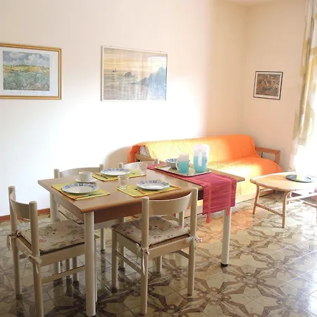 Daire Family Steps From Pluto Bibione