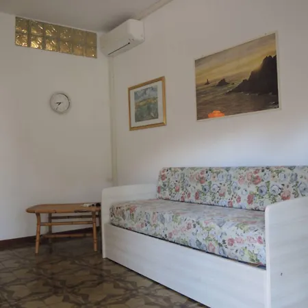 Appartement Family Steps From Pluto *